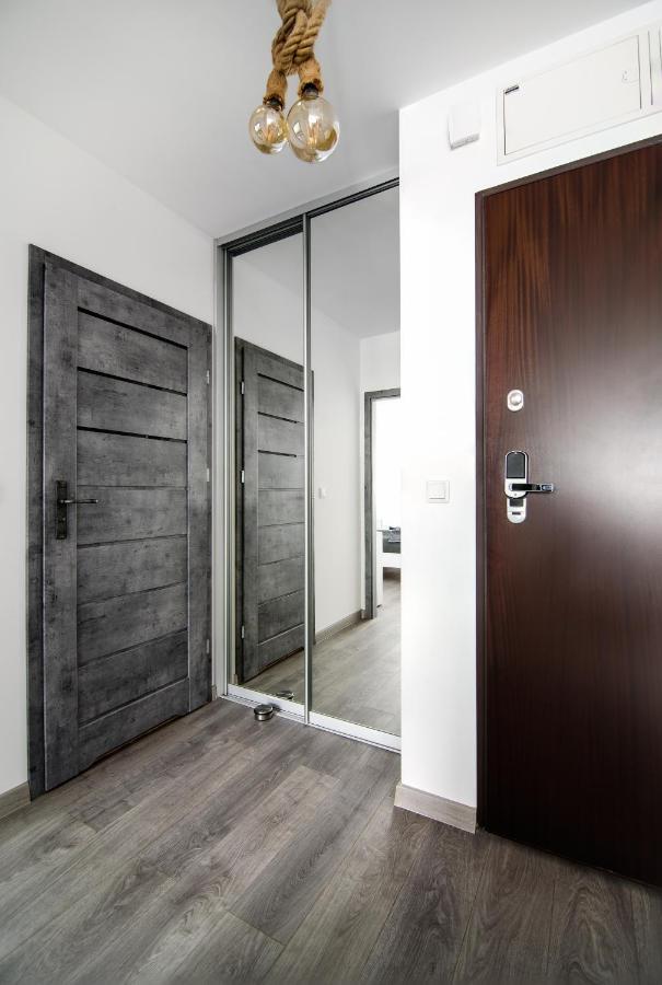 Unique Eve - Free Garage Apartment